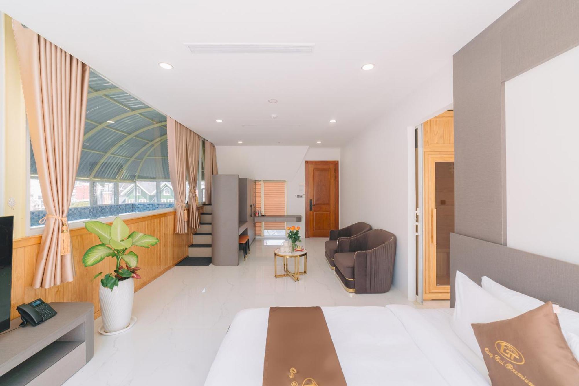 Quy Tai Premium Hotel Dalat Exteriör bild