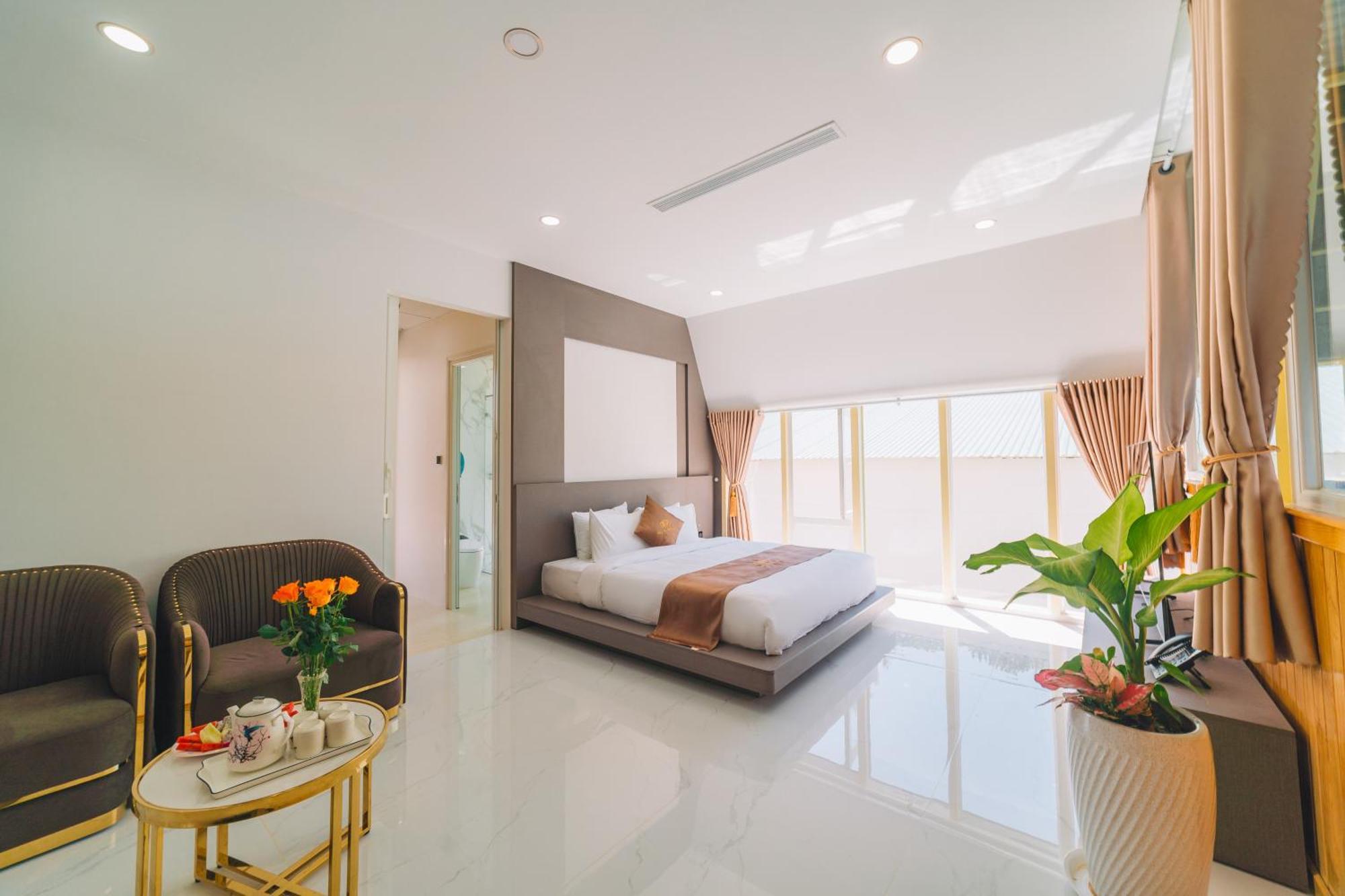 Quy Tai Premium Hotel Dalat Exteriör bild