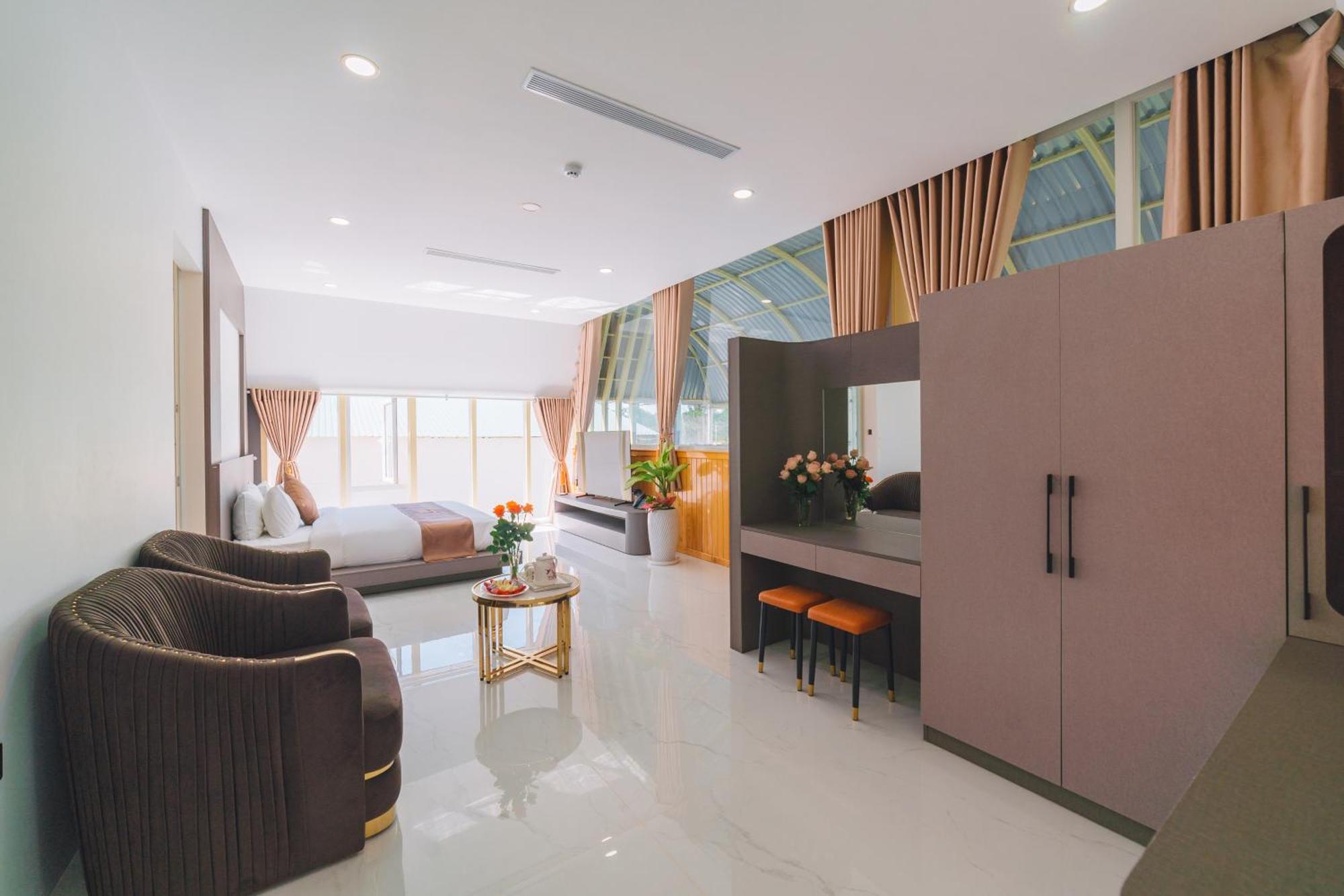 Quy Tai Premium Hotel Dalat Exteriör bild