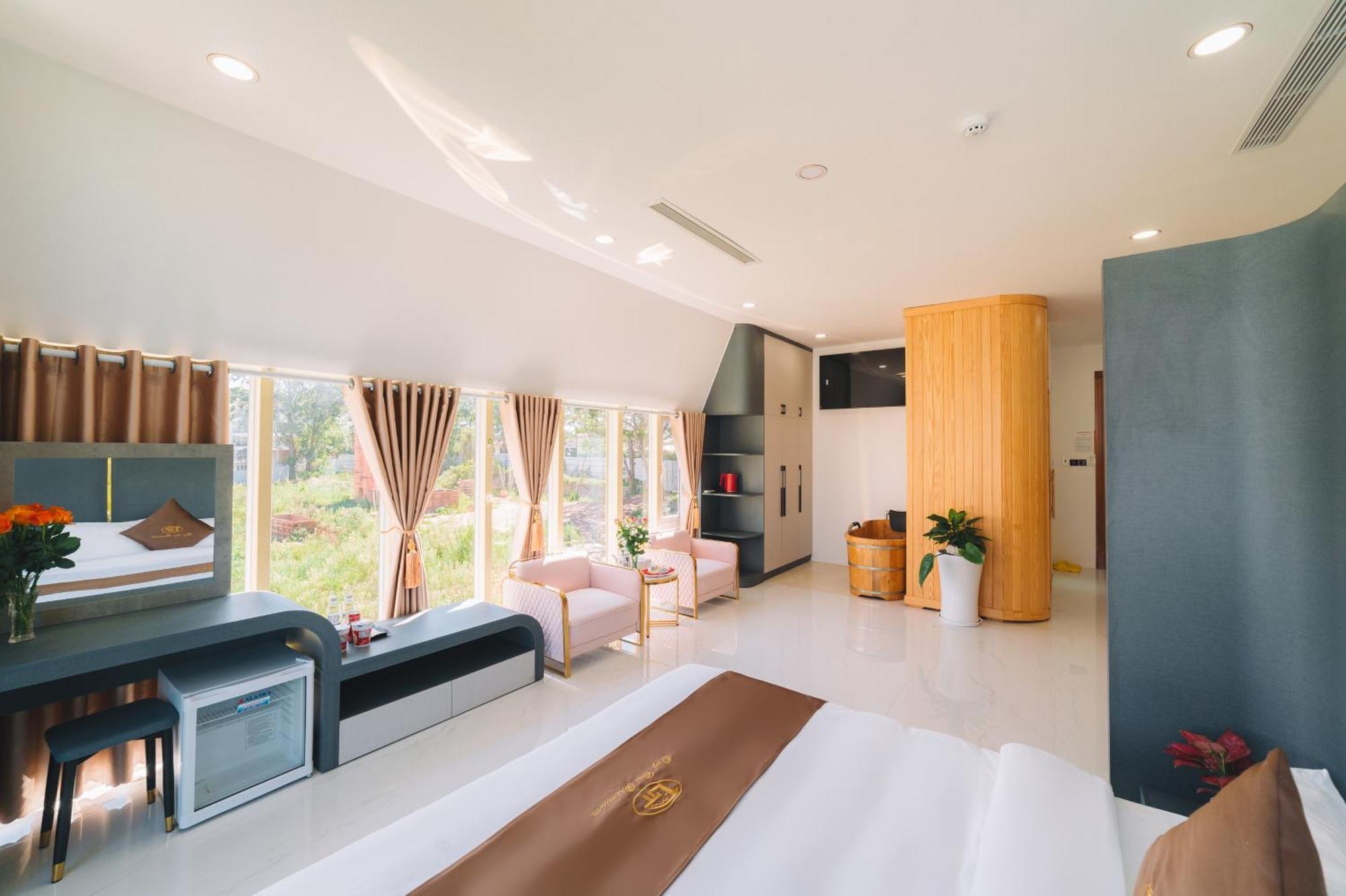 Quy Tai Premium Hotel Dalat Exteriör bild