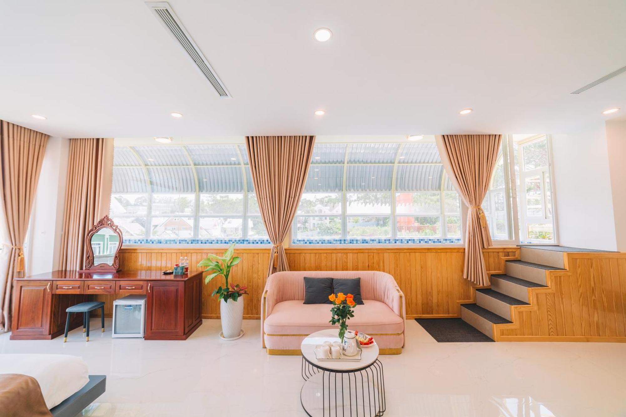 Quy Tai Premium Hotel Dalat Exteriör bild