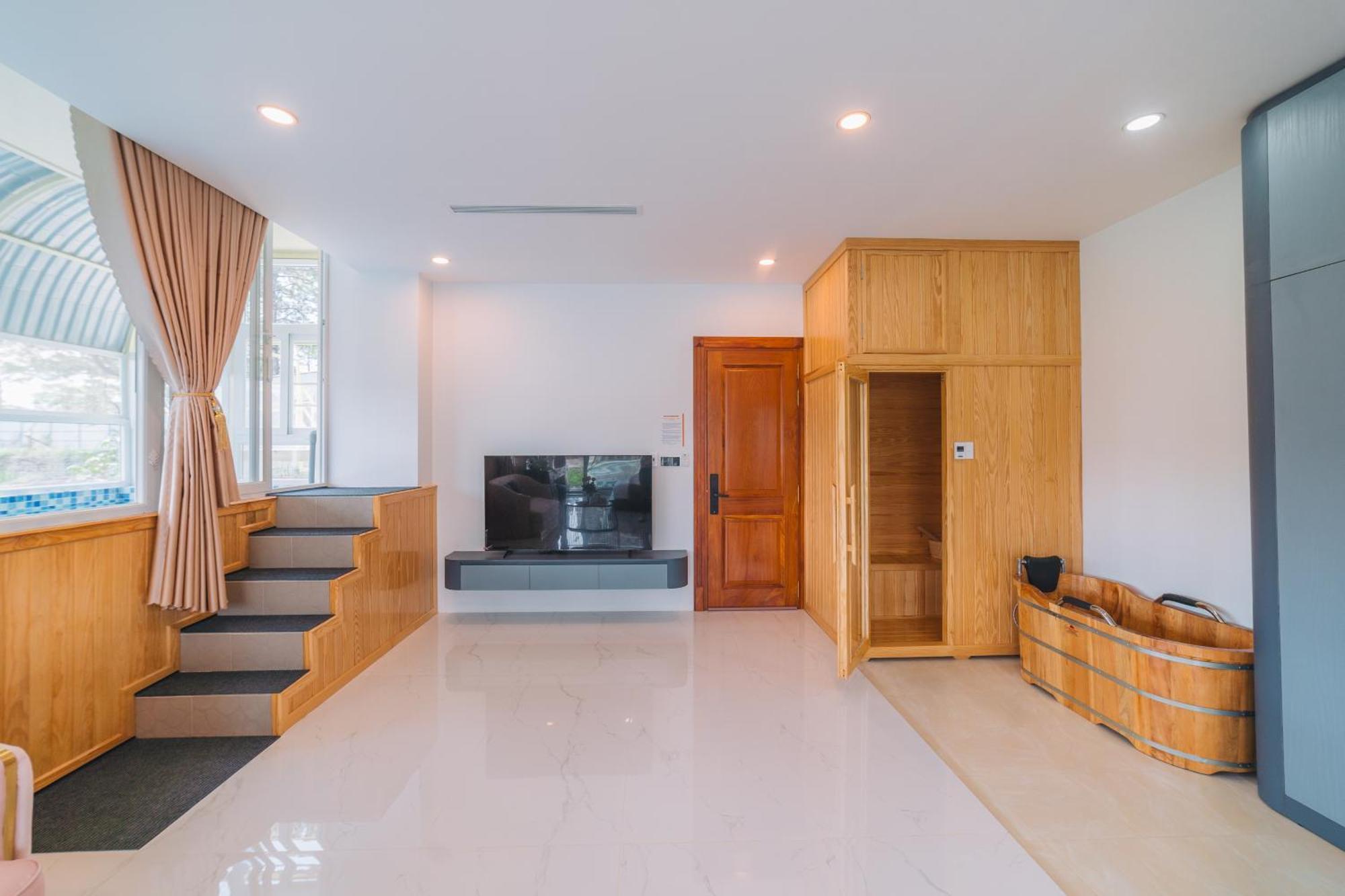 Quy Tai Premium Hotel Dalat Exteriör bild