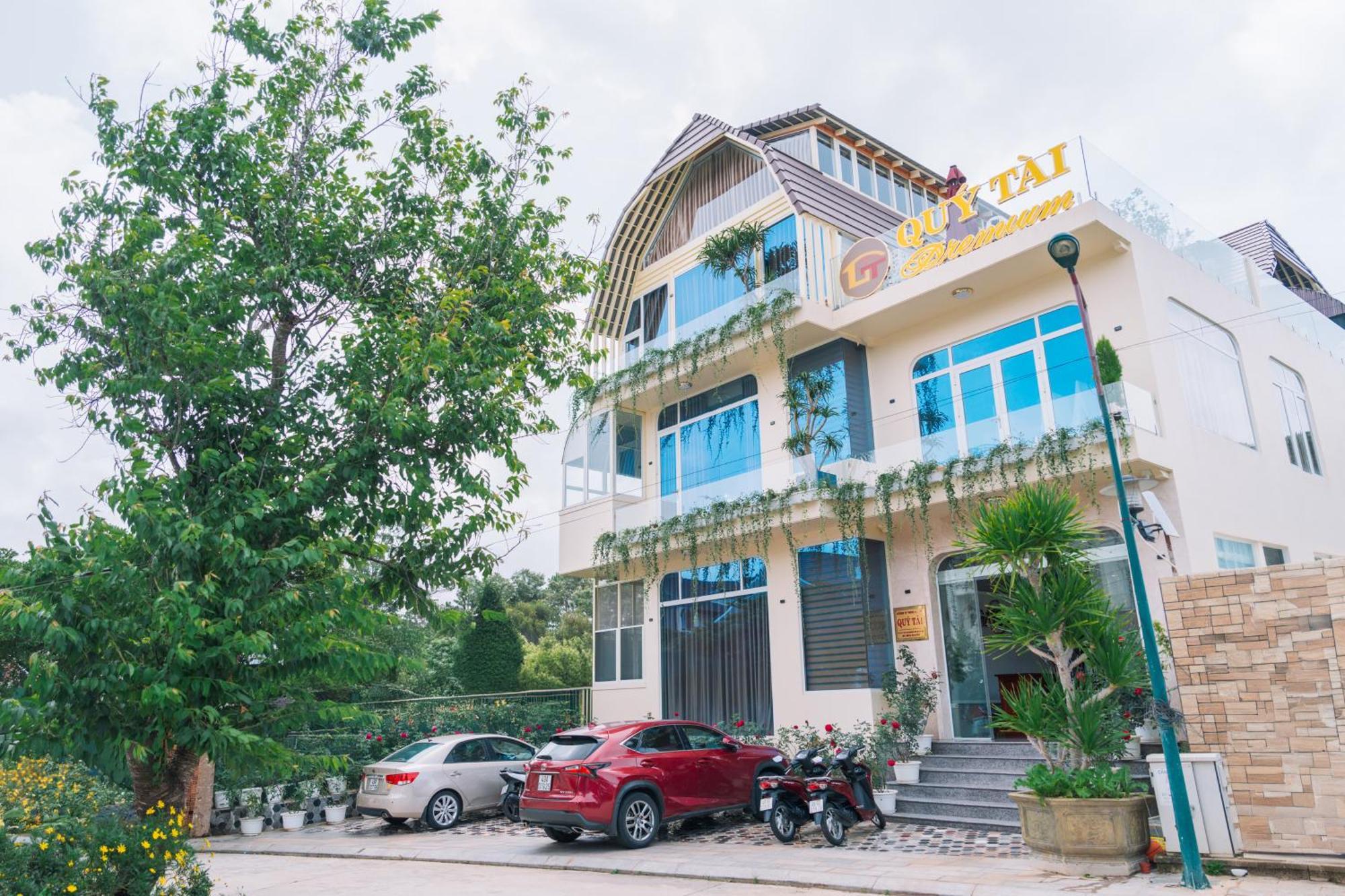 Quy Tai Premium Hotel Dalat Exteriör bild